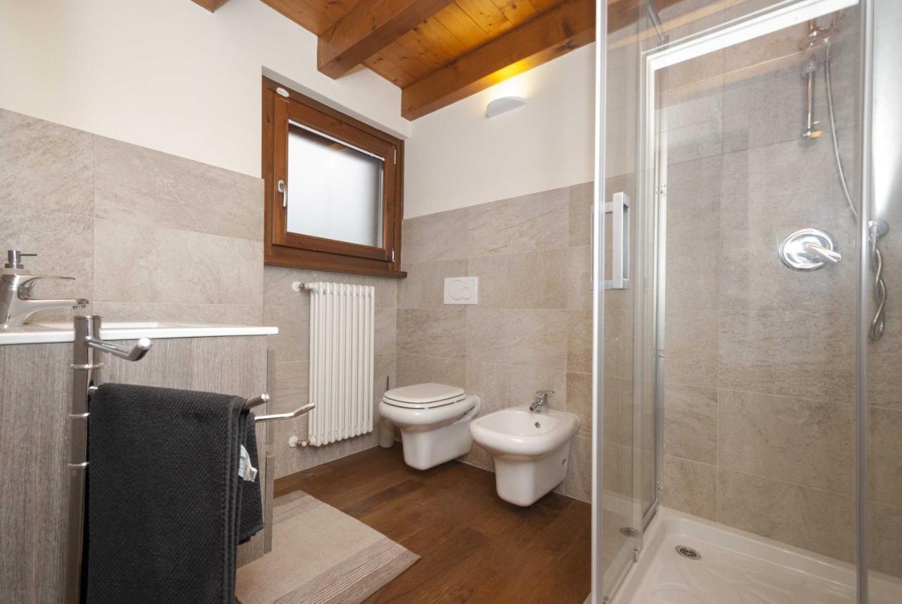 Iseo Lake Villa Con Vista Lago E Piscina Costa Volpino Eksteriør bilde