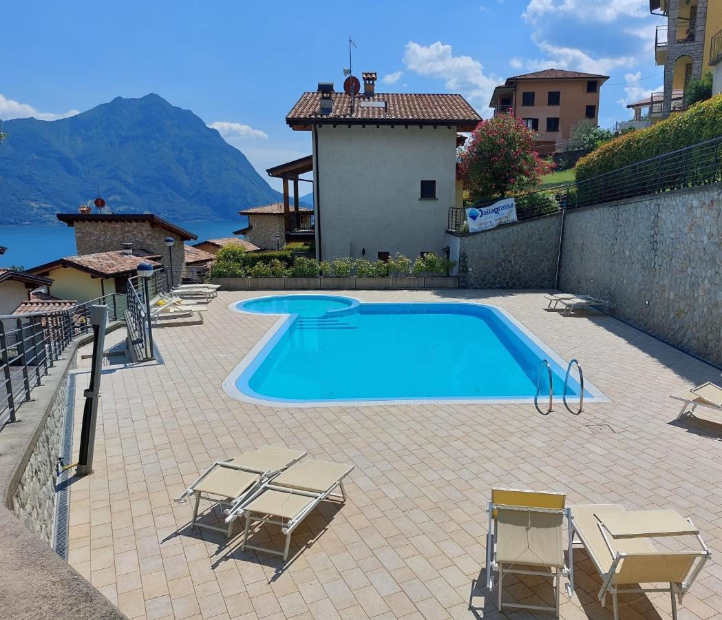Iseo Lake Villa Con Vista Lago E Piscina Costa Volpino Eksteriør bilde